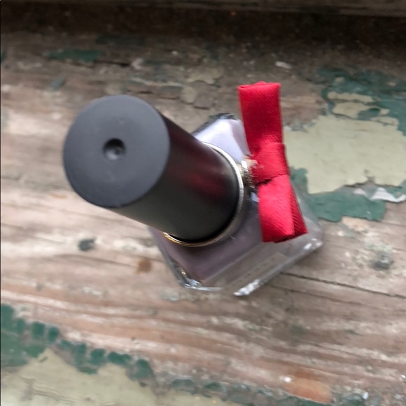 Remember Me Maroon Silk Bow Ring - Picture 5 of 8